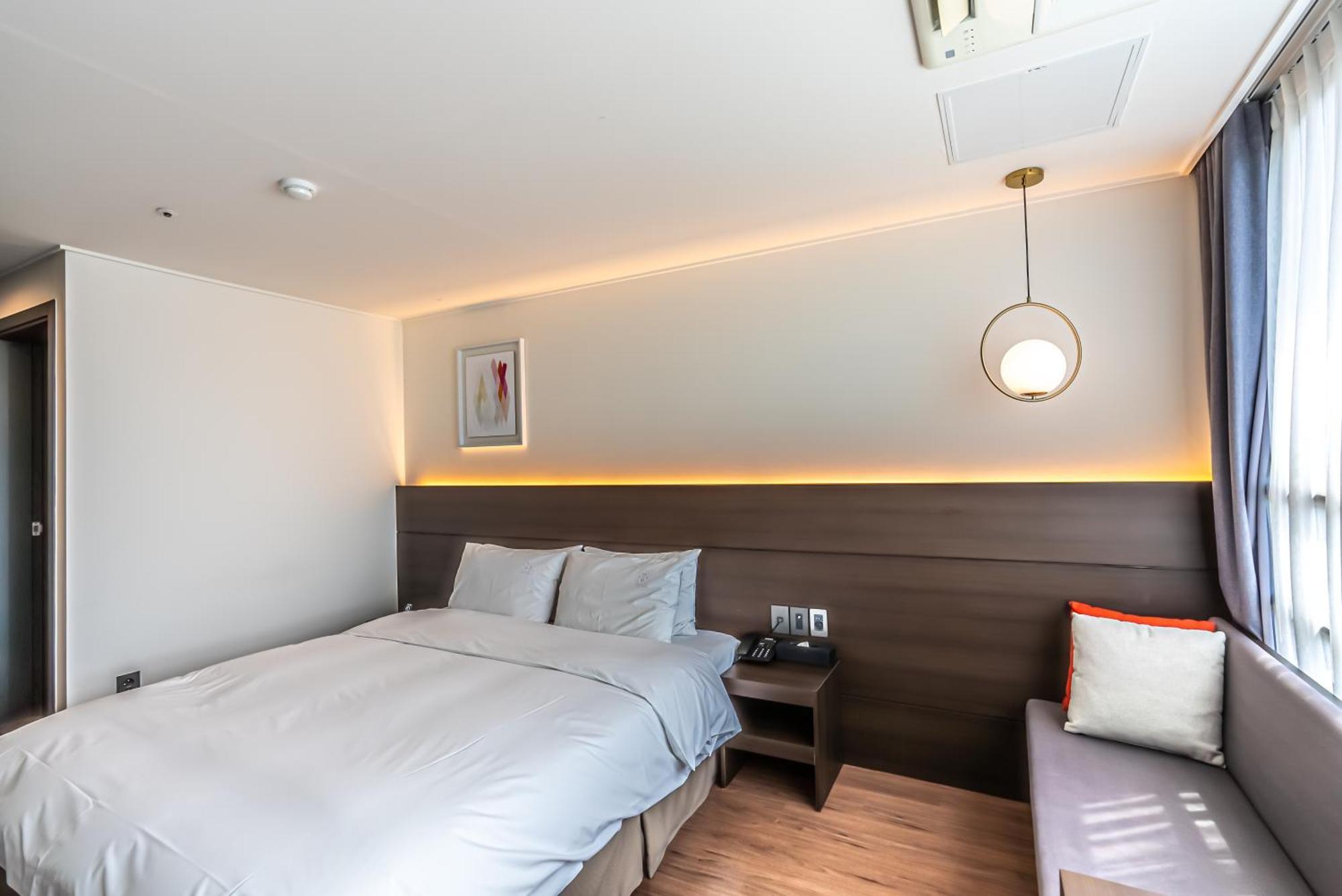 Hotel The Grang Jungmun Seogwipo Exterior foto