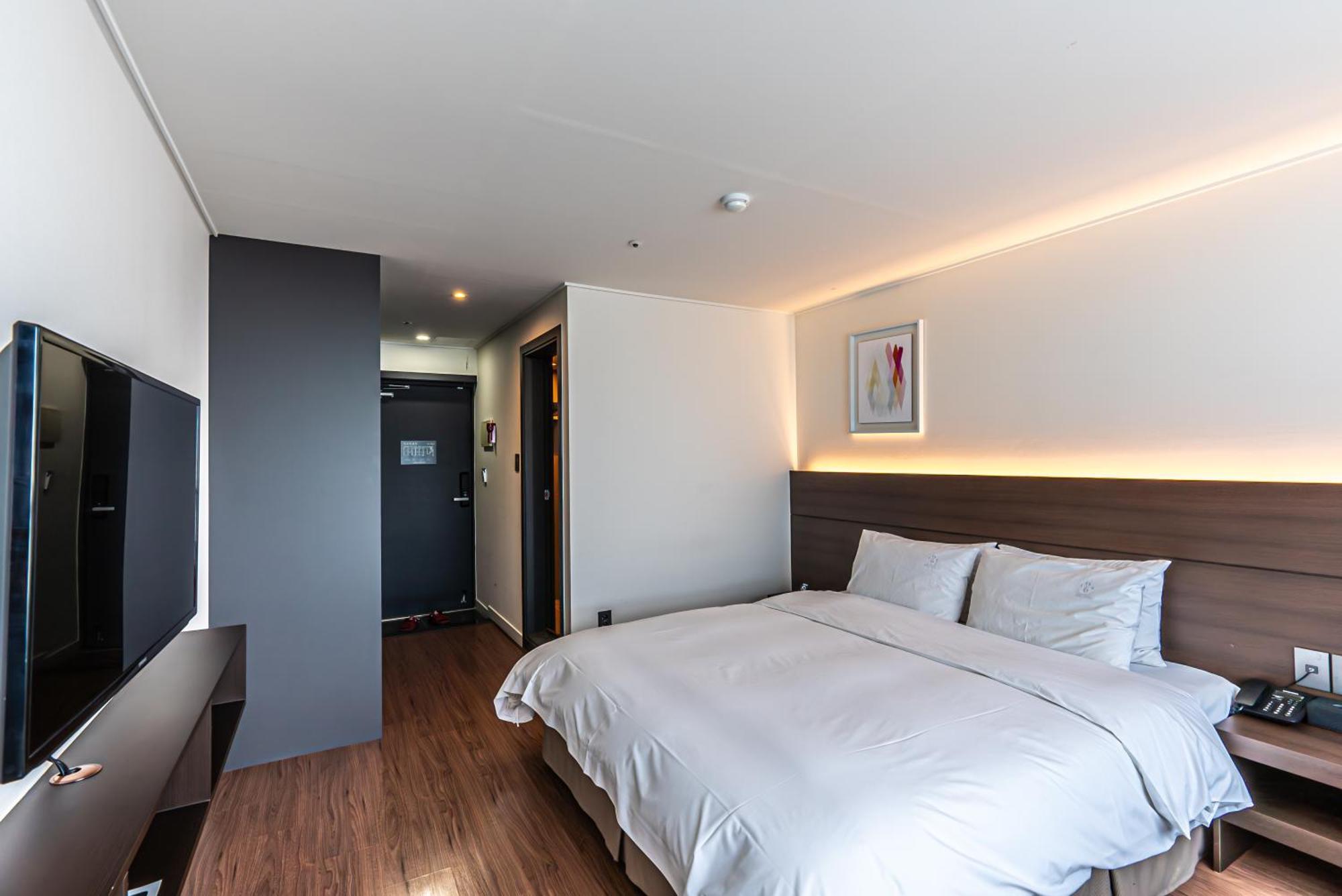 Hotel The Grang Jungmun Seogwipo Exterior foto