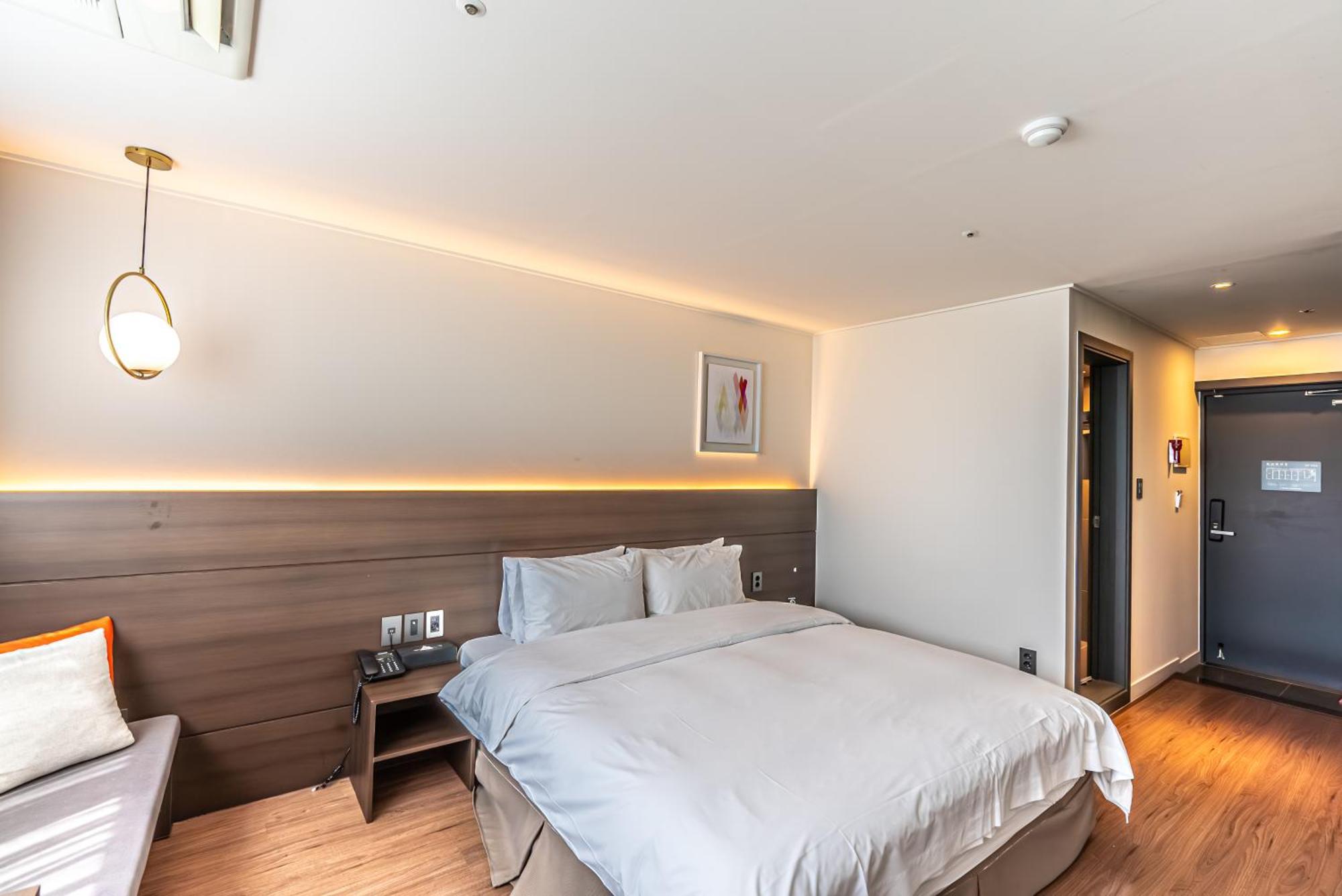 Hotel The Grang Jungmun Seogwipo Exterior foto