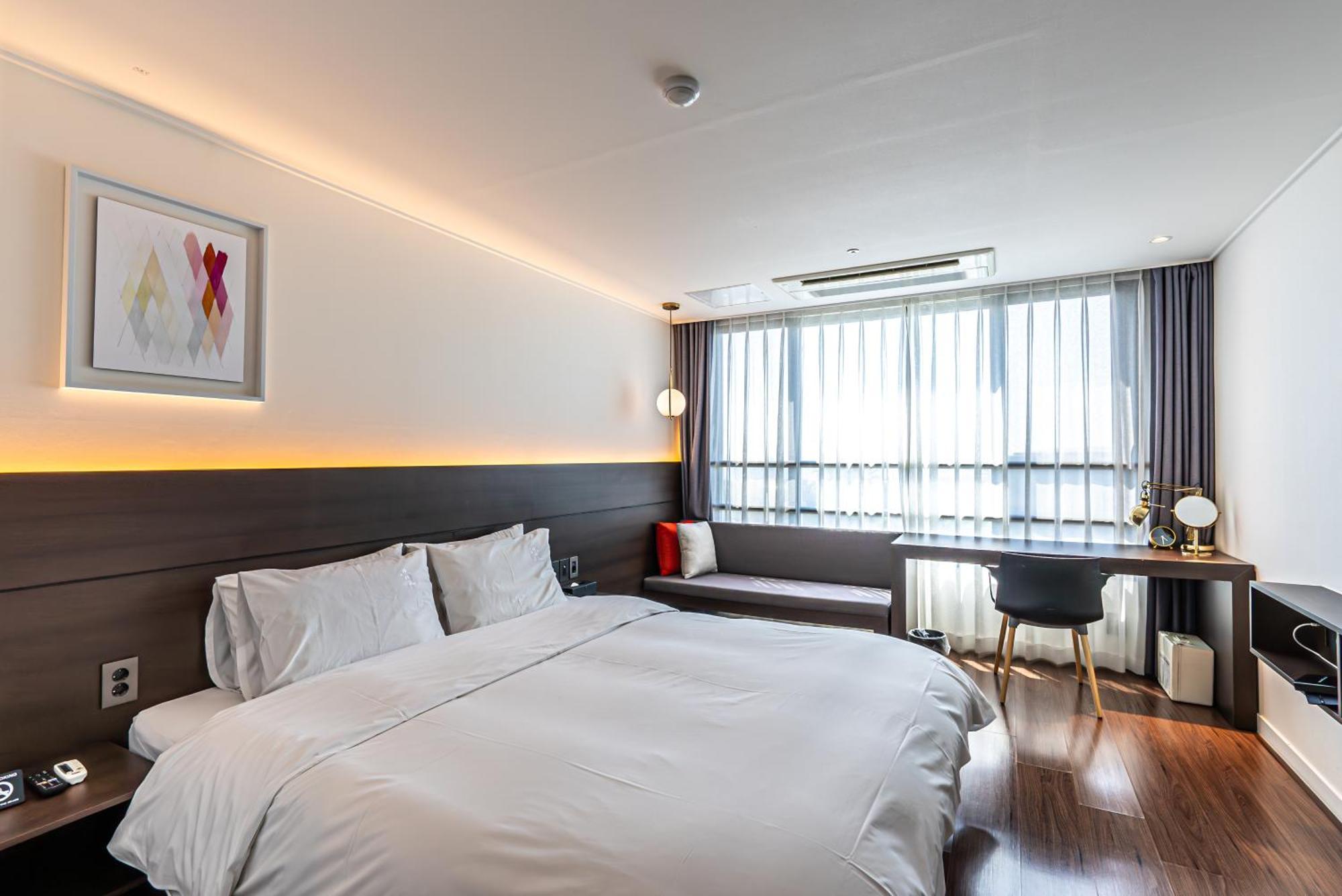 Hotel The Grang Jungmun Seogwipo Exterior foto