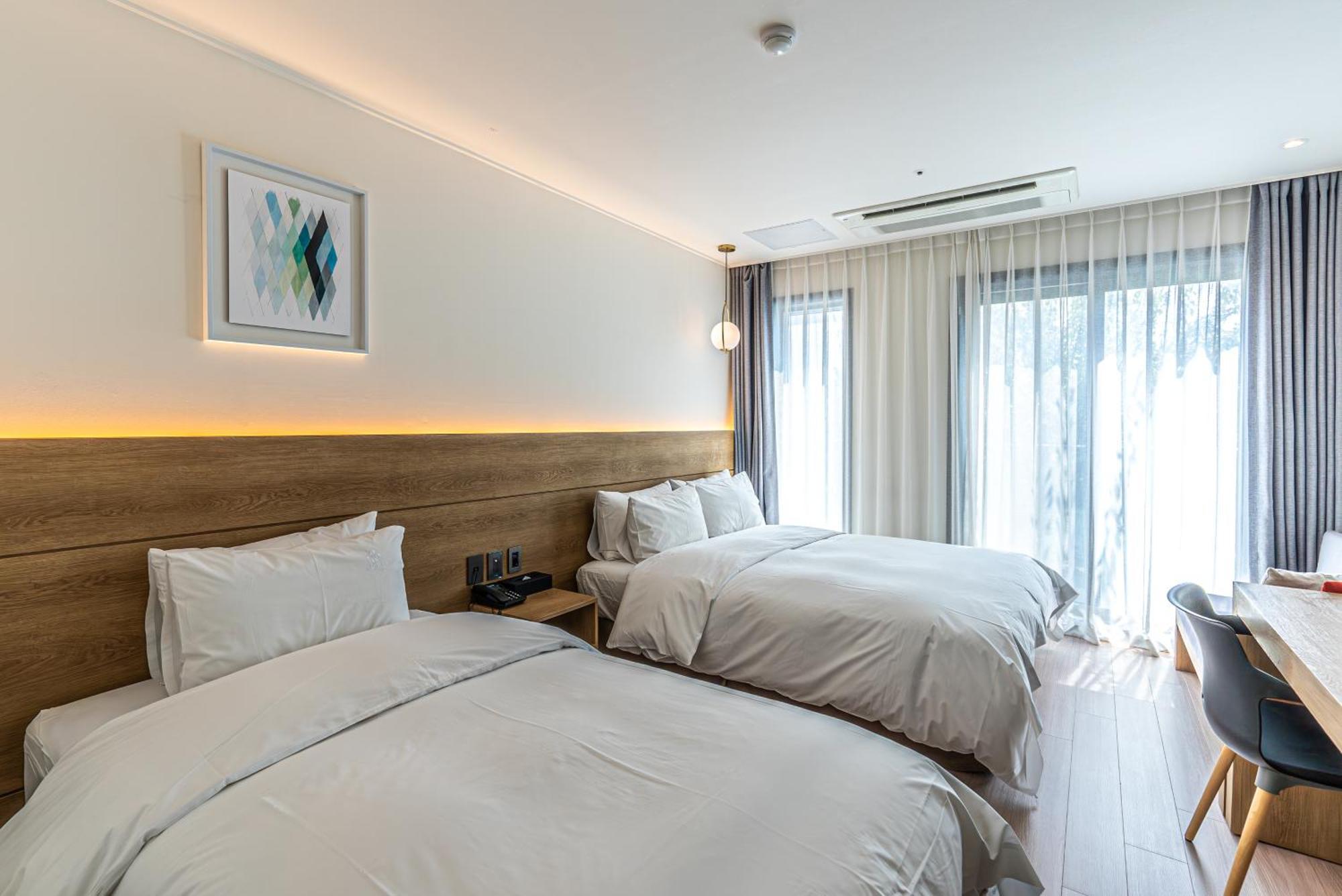 Hotel The Grang Jungmun Seogwipo Exterior foto
