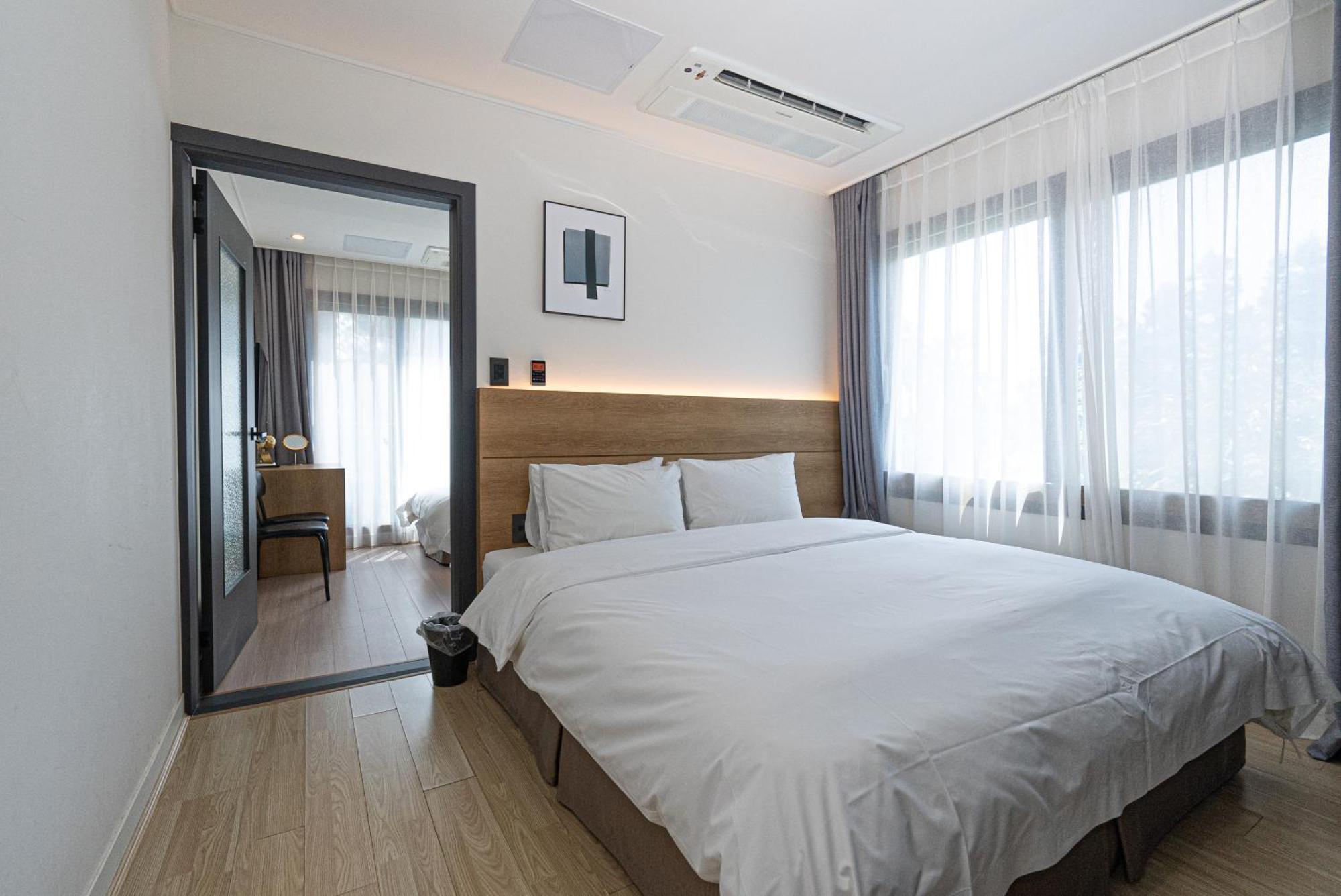 Hotel The Grang Jungmun Seogwipo Exterior foto
