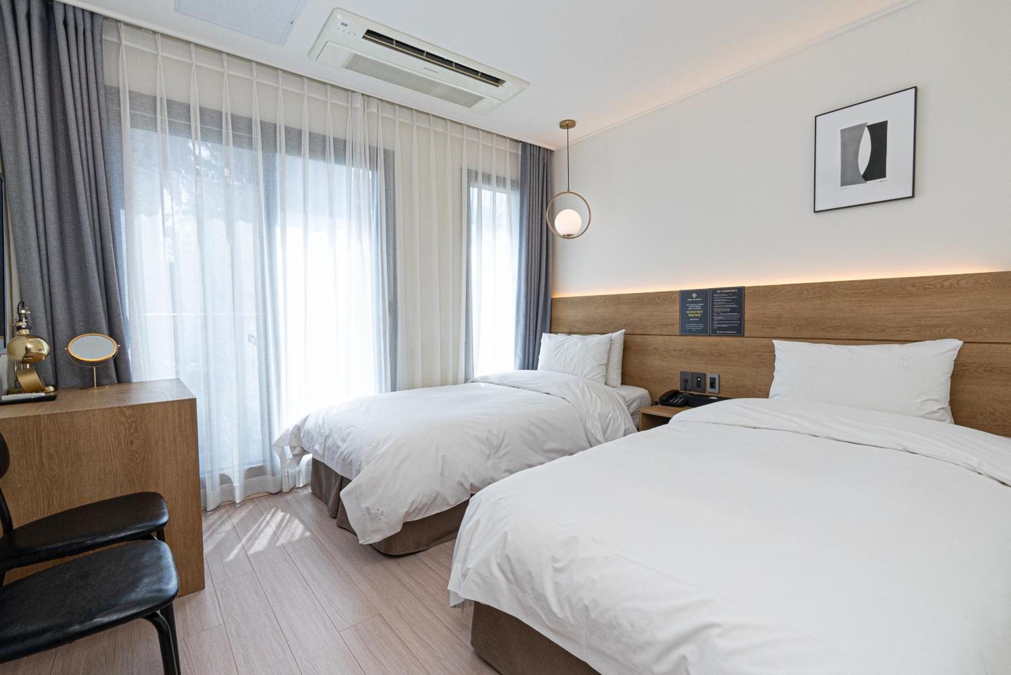 Hotel The Grang Jungmun Seogwipo Exterior foto